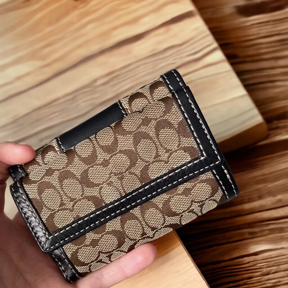 EUC Coach Vintage Monogrammed leather trim bifold wallet - Picture 3 of 6